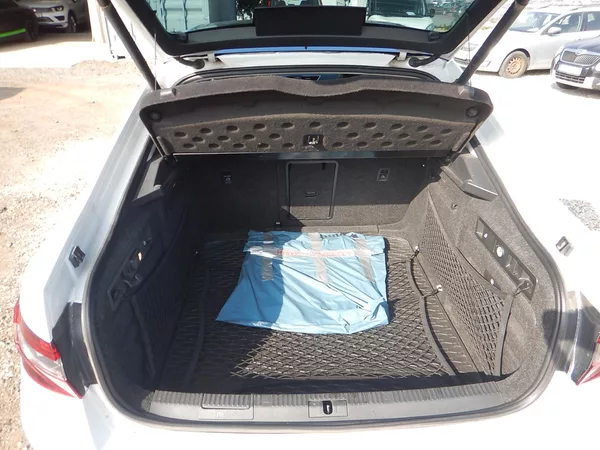 Škoda Superb 2.0 TDI, DSG, L&K, DIGIKLIMA - foto 14