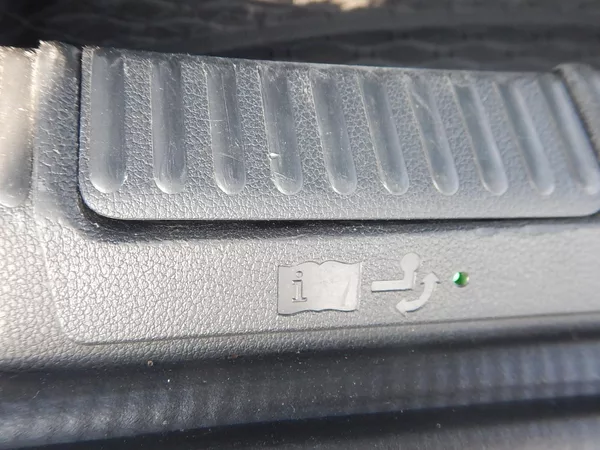 Škoda Superb 2.0 TDI, DSG, L&K, DIGIKLIMA - foto 15