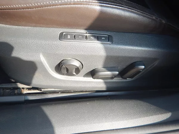 Škoda Superb 2.0 TDI, DSG, L&K, DIGIKLIMA - foto 19