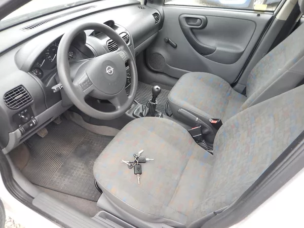 Opel Corsa 1.0 i 43 kw - foto 9