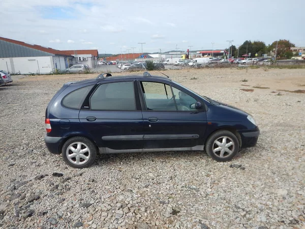 Renault Scénic 1.6 i 79 kw - foto 2
