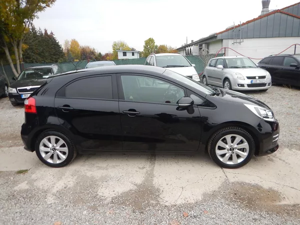 Kia Rio 1.4 i 80 kw - foto 5