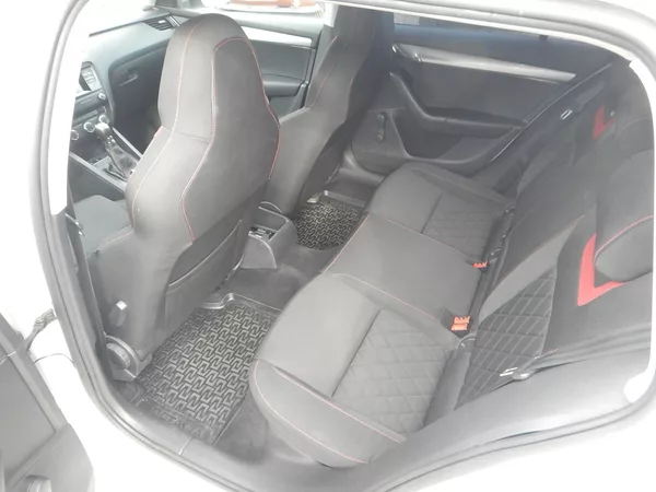 Škoda Octavia 1.4i CNG, KLIMA - foto 10