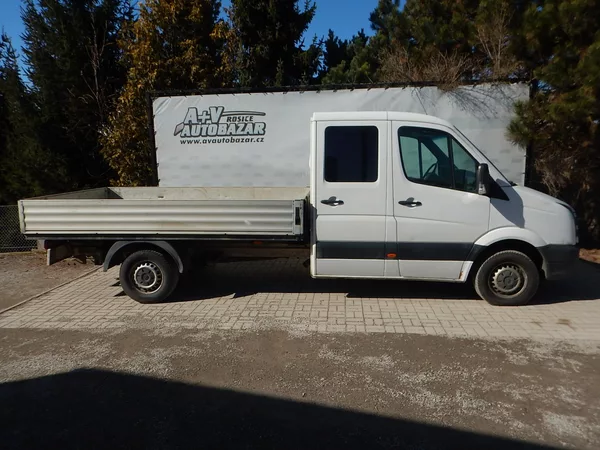 Volkswagen Crafter 2.0 TDI, ČR, 7 MÍST, VALNÍK - foto 6