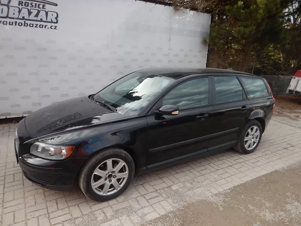 Volvo V50 2.0d 100 kw - foto 2