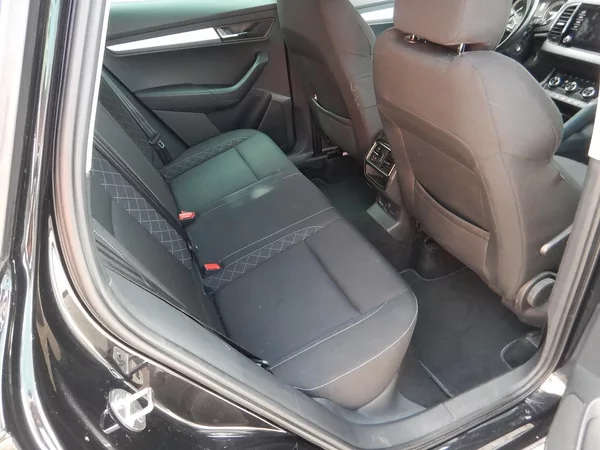Škoda Karoq 2.0 TDI DSG, 4x4, SERVISKA - foto 12