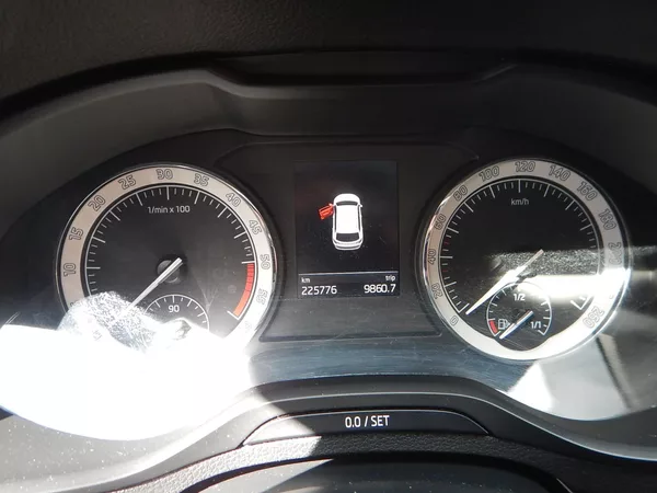 Škoda Karoq 2.0 TDI DSG, 4x4, SERVISKA - foto 18