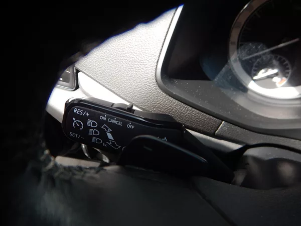 Škoda Karoq 2.0 TDI DSG, 4x4, SERVISKA - foto 19