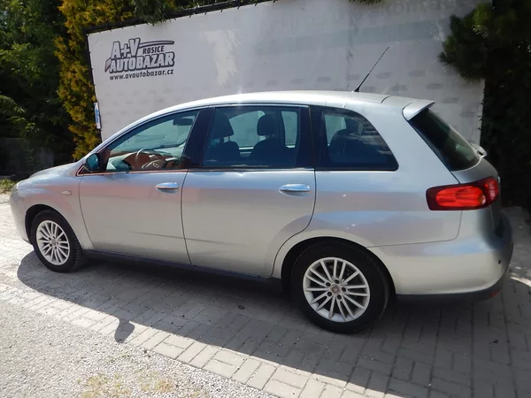 Fiat Croma 1.9 Jtd - foto 3