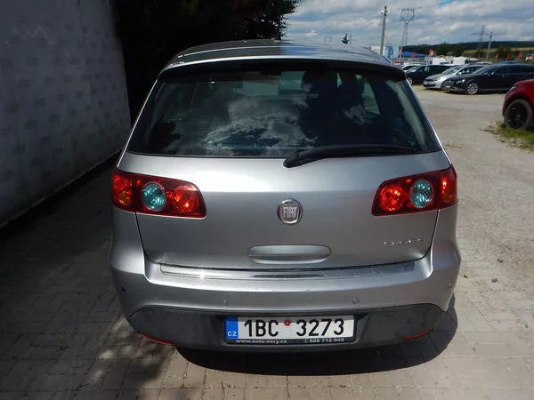 Fiat Croma 1.9 Jtd - foto 7