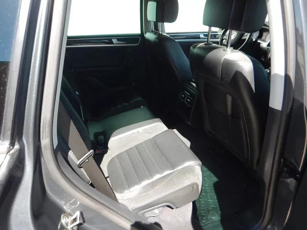Volkswagen Touareg 3.0 TDI V6, DSG, 4MOTION - foto 12