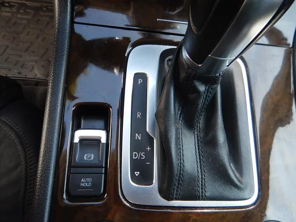 Volkswagen Touareg 3.0 TDI V6, DSG, 4MOTION - foto 25