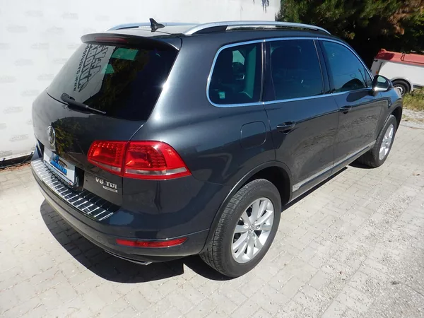Volkswagen Touareg 3.0 TDI V6, DSG, 4MOTION - foto 8