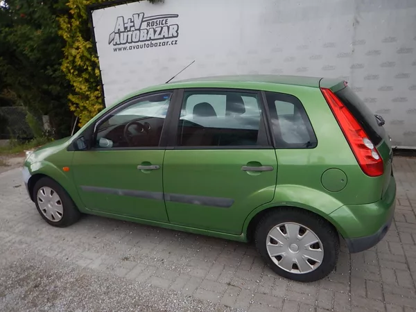 Ford Fiesta 1.3 i 55 kw - foto 3