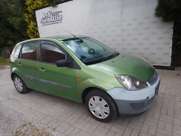 Ford Fiesta 1.3 i 55 kw - foto 4