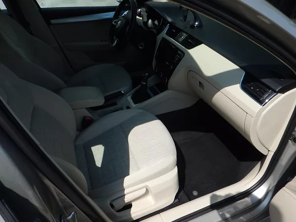 Škoda Octavia III 1.6 TDI, DIGIKLIMA - foto 13