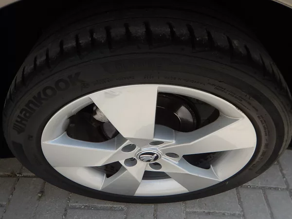 Škoda Octavia III 1.6 TDI, DIGIKLIMA - foto 15
