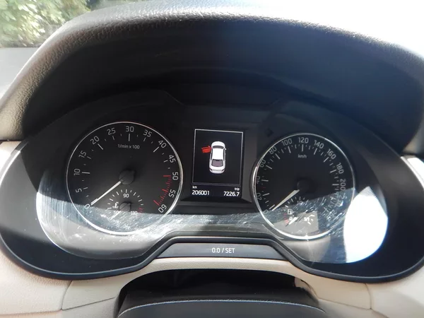 Škoda Octavia III 1.6 TDI, DIGIKLIMA - foto 19