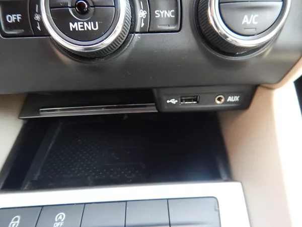 Škoda Octavia III 1.6 TDI, DIGIKLIMA - foto 26