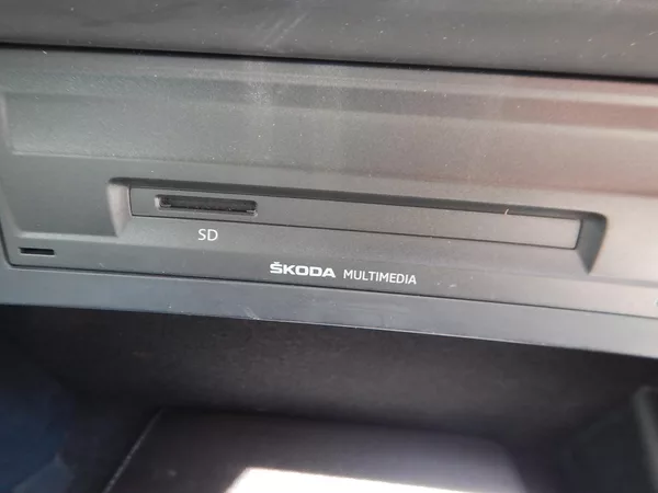 Škoda Octavia III 1.6 TDI, DIGIKLIMA - foto 30
