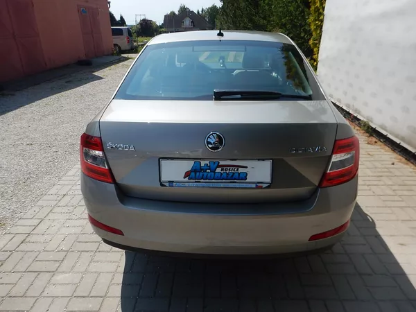 Škoda Octavia III 1.6 TDI, DIGIKLIMA - foto 5
