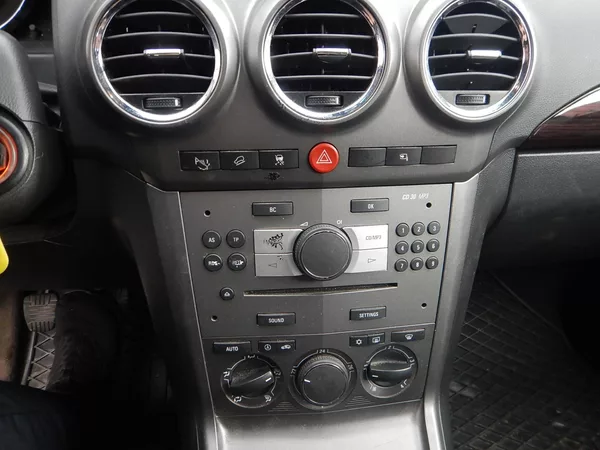Opel Antara 2.0 CDTi 110 KW - foto 11