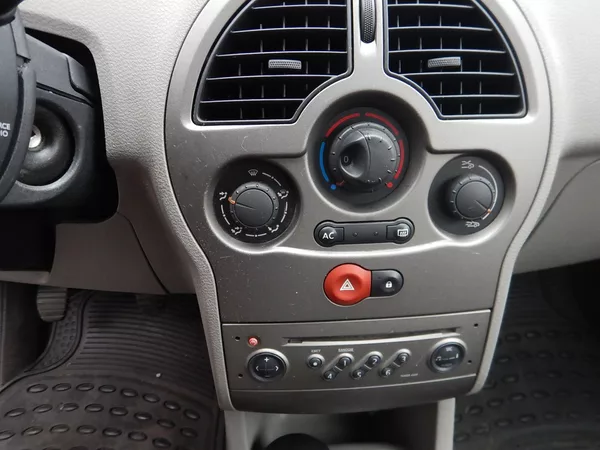 Renault Modus 1.2i, KLIMA, NOVÁ STK!!! - foto 18