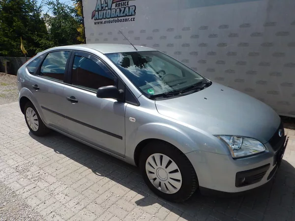 Ford Focus 1.6i, KLIMA - foto 4