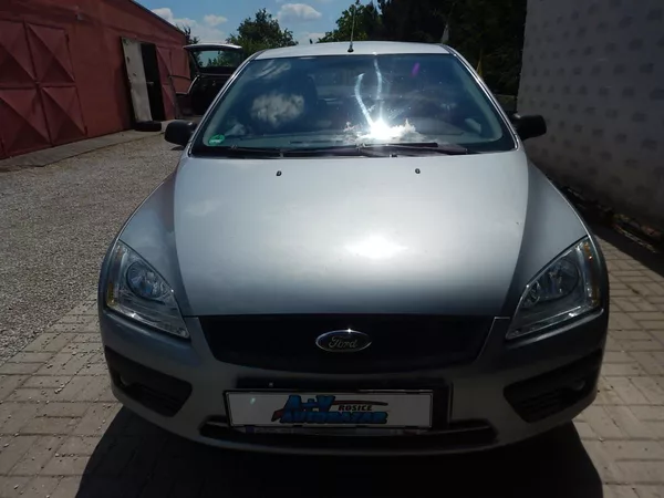 Ford Focus 1.6i, KLIMA - foto 6