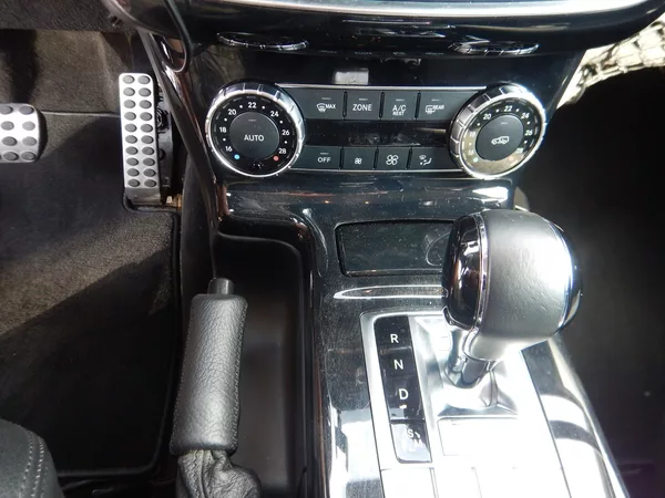 Mercedes-Benz Třídy G G 350 D AMG NEZ. TOP. KAMERA - foto 25