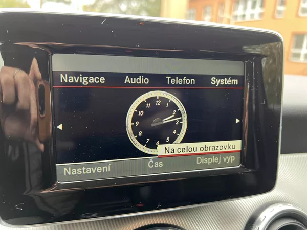 Mercedes-Benz GLA 200d 4Matic Urban-ODPOČET DPH - foto 15