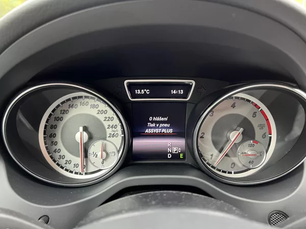 Mercedes-Benz GLA 200d 4Matic Urban-ODPOČET DPH - foto 19