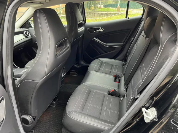 Mercedes-Benz GLA 200d 4Matic Urban-ODPOČET DPH - foto 6