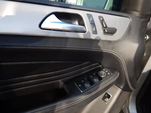 Mercedes-Benz Třídy M ML 350 BLUETEC 4MATIC - foto 13