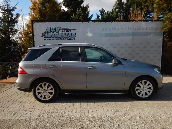 Mercedes-Benz Třídy M ML 350 BLUETEC 4MATIC - foto 8