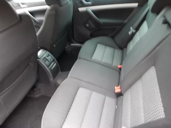 Škoda Octavia 2.0 TDi 103 Kw - foto 12