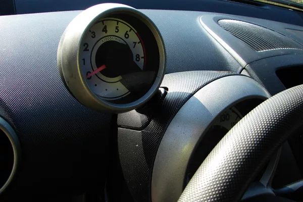 Peugeot 107 1.0i 68PS 5-dv. 80t KM KLIMA - foto 18