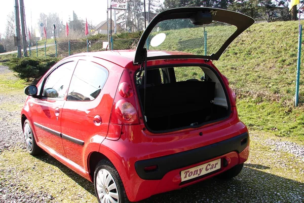 Peugeot 107 1.0i 68PS 5-dv. 80t KM KLIMA - foto 26