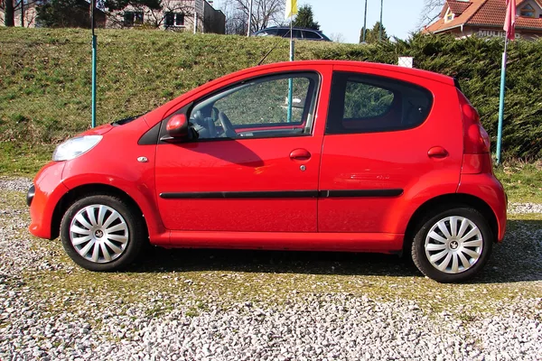 Peugeot 107 1.0i 68PS 5-dv. 80t KM KLIMA - foto 9