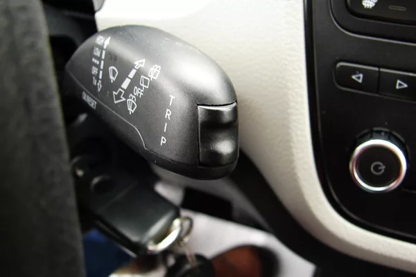 Seat Mii 1.0i 12V 75PS Style KLIMA+Kola - foto 22
