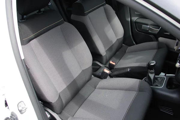 Citroën C3 III 1.2i 82PS Shine LED 48t KM - foto 11