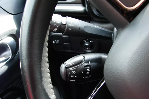 Citroën C3 III 1.2i 82PS Shine LED 48t KM - foto 19