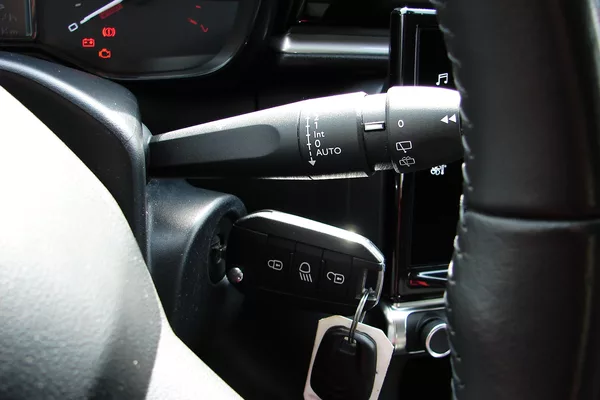 Citroën C3 III 1.2i 82PS Shine LED 48t KM - foto 22
