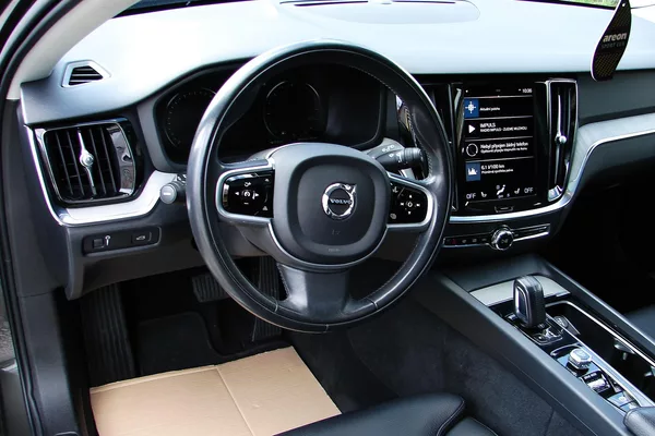 Volvo V60 CC 2.0B4 TT AWD MildHybrid 8AT - foto 16