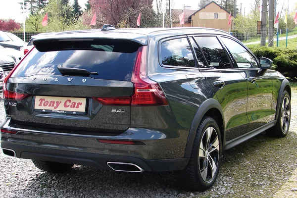 Volvo V60 CC 2.0B4 TT AWD MildHybrid 8AT - foto 6