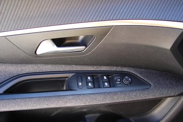 Peugeot 3008 1.5 BlueHDi 131PS 8EAT LED NAV - foto 15