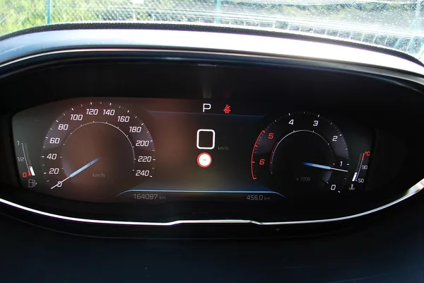 Peugeot 3008 1.5 BlueHDi 131PS 8EAT LED NAV - foto 20
