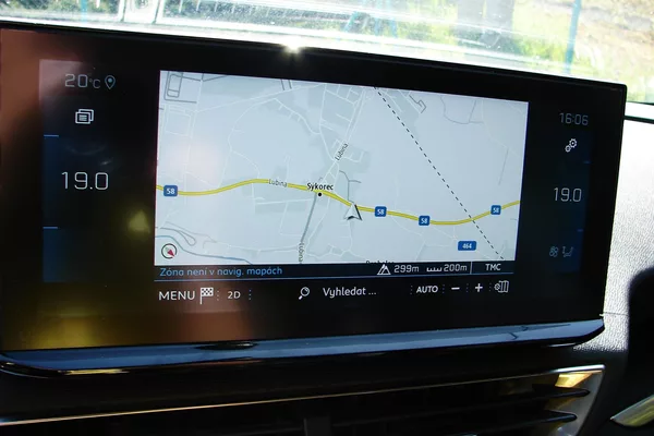 Peugeot 3008 1.5 BlueHDi 131PS 8EAT LED NAV - foto 27