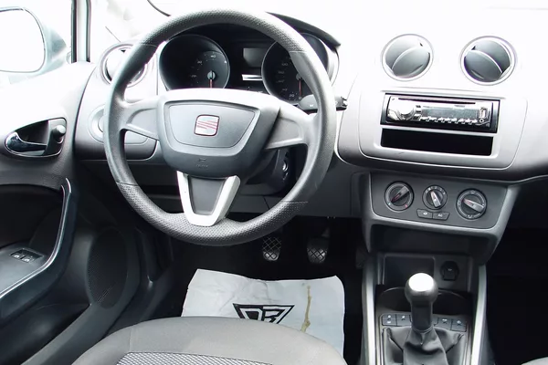Seat Ibiza IV 1,4TDi 80PS EcoMotive KLIMA - foto 13
