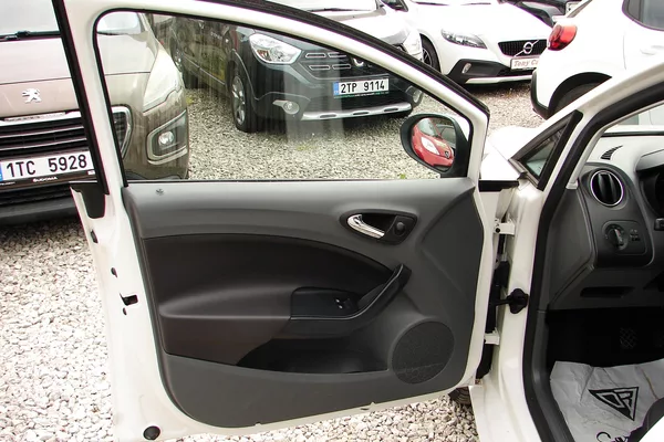 Seat Ibiza IV 1,4TDi 80PS EcoMotive KLIMA - foto 14